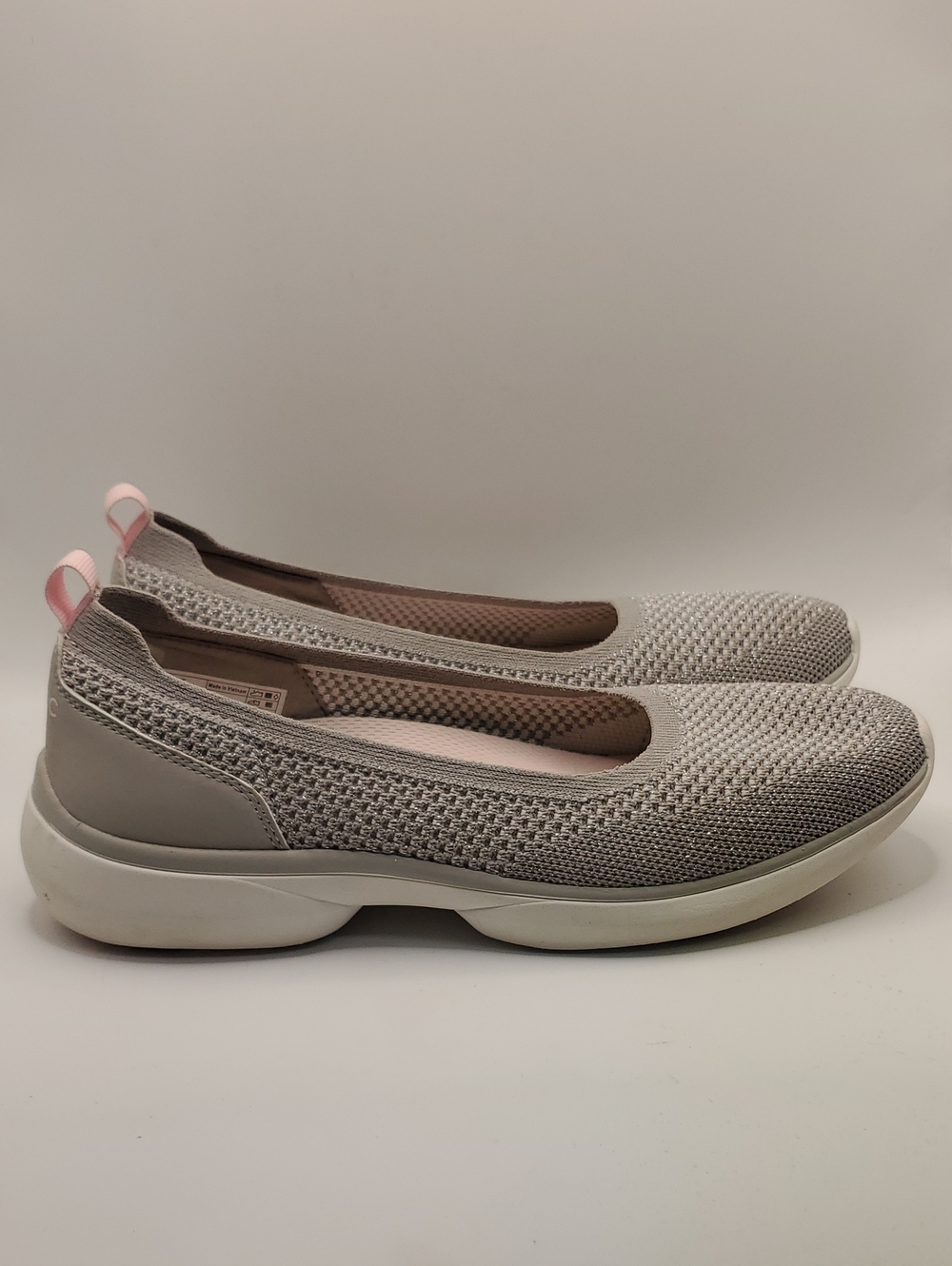 Vionic "Kallie" Slip-On Women's Shoe - Size 8.5